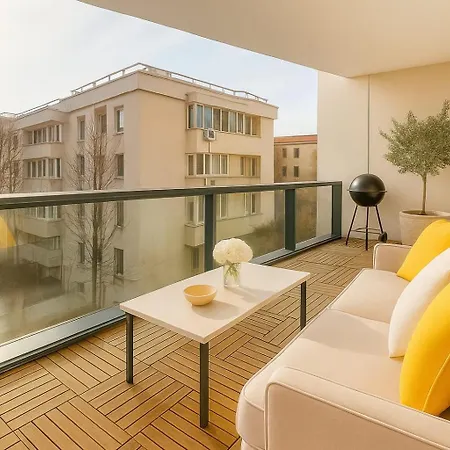 Likehome Cityscape Apartment *