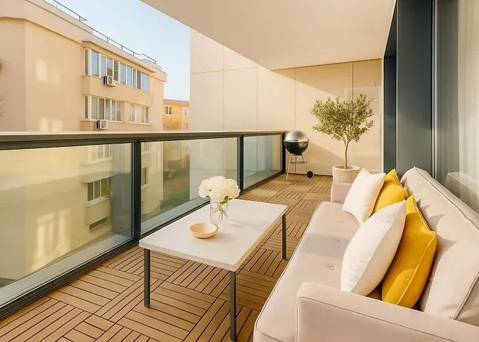 Likehome Cityscape Apartment *